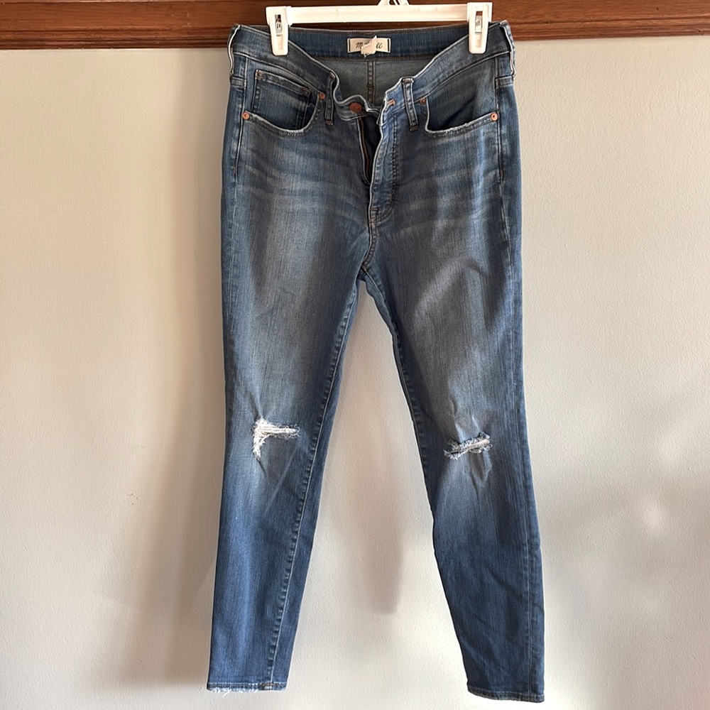 Madewell Woman’s mid-rise jeans